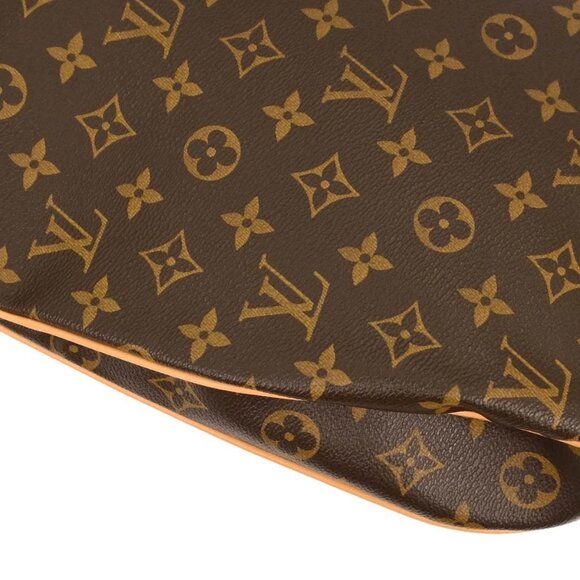 Louis Vuitton Monogram Odeon MM Shoulder Bag - Picture 5 of 10